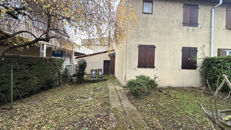 Maison AIGUILHE 5 Pièces 102 m²