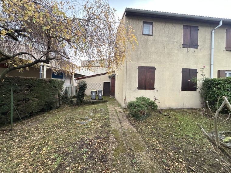 Maison AIGUILHE 5 Pièces 102 m²