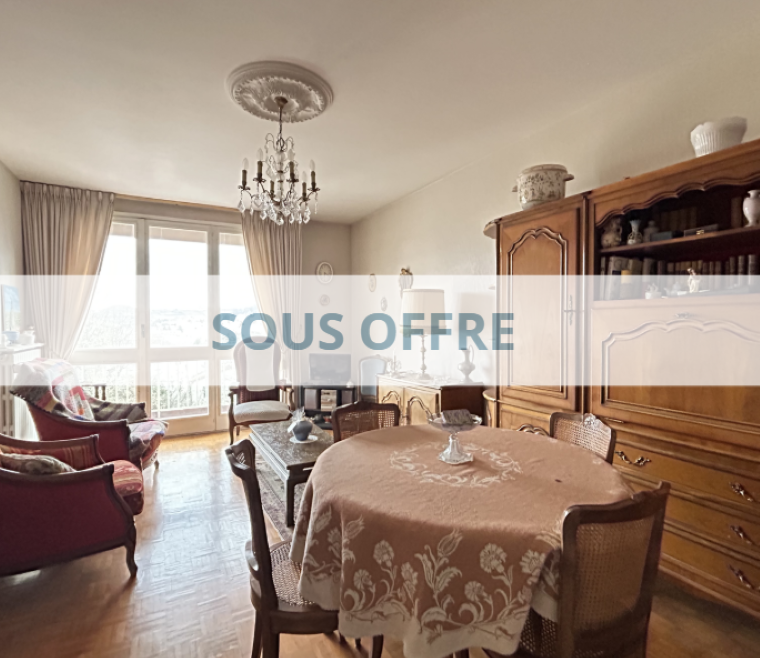 F3 AVEC BALCON + GARAGE ET CAVE PROCHE CENTRE VILLE