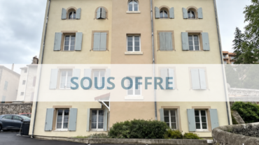 IMMEUBLE DE 8 LOGEMENTS + STATIONNEMENTS + CAVES LE PUY EN VELAY