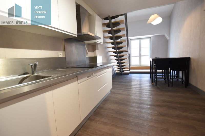 T3 TRIPLEX CUIS EQUIPEE LE PUY EN VELAY – 3 pièce(s) – 75 m2