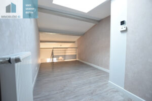 T3 TRIPLEX CUIS EQUIPEE LE PUY EN VELAY – 3 pièce(s) – 75 m2