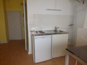 STUDIO AVEC MEUBLES LE PUY EN VELAY – 1 pièce(s) – 25 m2