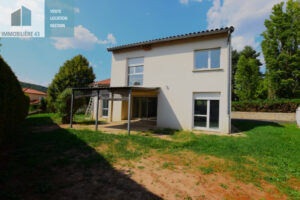 MAISON T5 CUIS EQUIPEE ST GERMAIN LAPRADE – 5 pièce(s) – 135 m2
