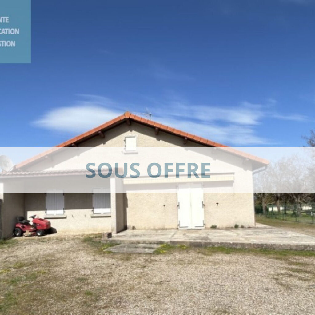 Maison familiale avec potentiel professionnel 295 m2 + terrain Sanssac l&rsquo;Eglise