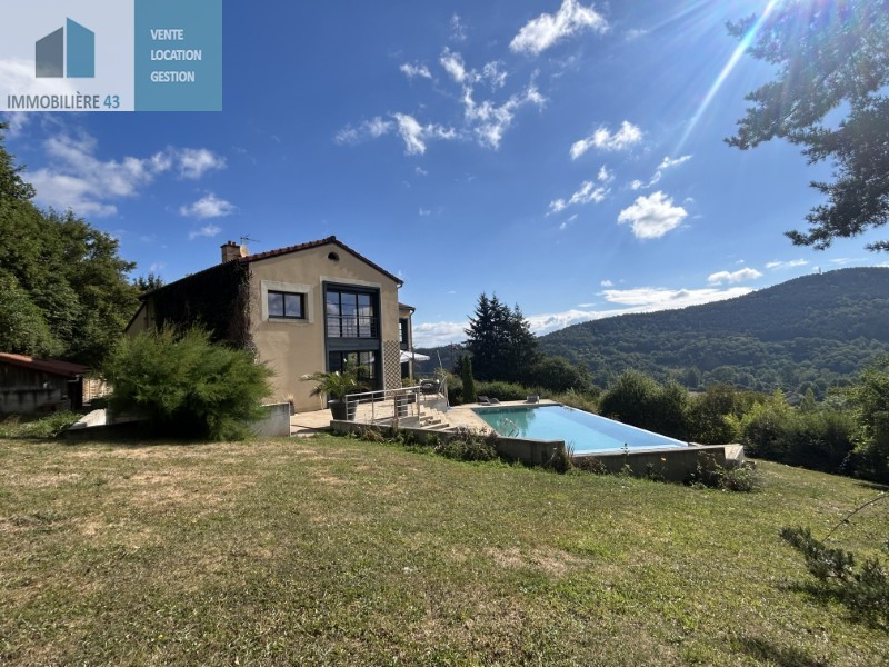 Maison d&rsquo;architecte avec piscine à débordement +vue exceptionnelle
