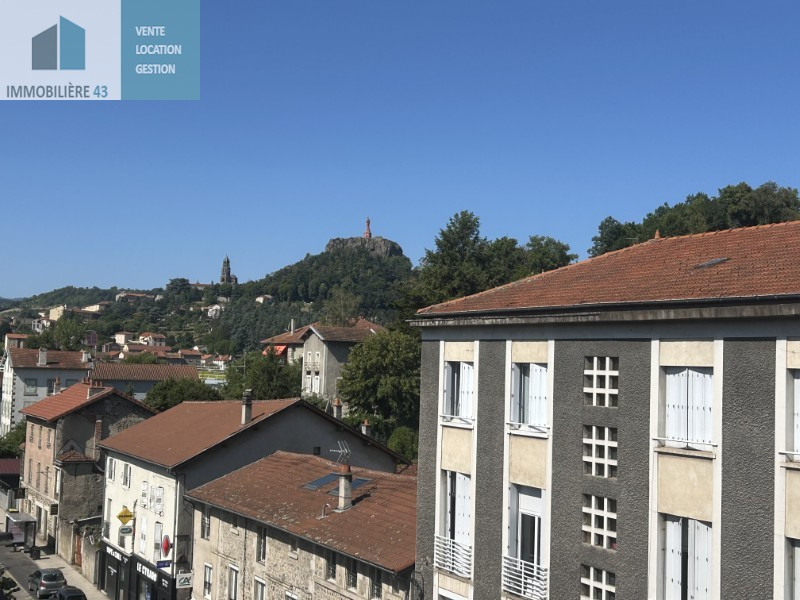 F4 + BALCON ET PLACE DE PARKING CHADRAC