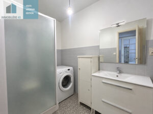 T2 AVEC BALCON PARKING ET ASCENSEUR (PLACEMENT, LOGEMENT DEJA LOUE)