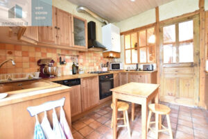 IMMEUBLE  280 M2 + TERRAIN ET GARAGES SECTEUR PHILIPPE JOURDE